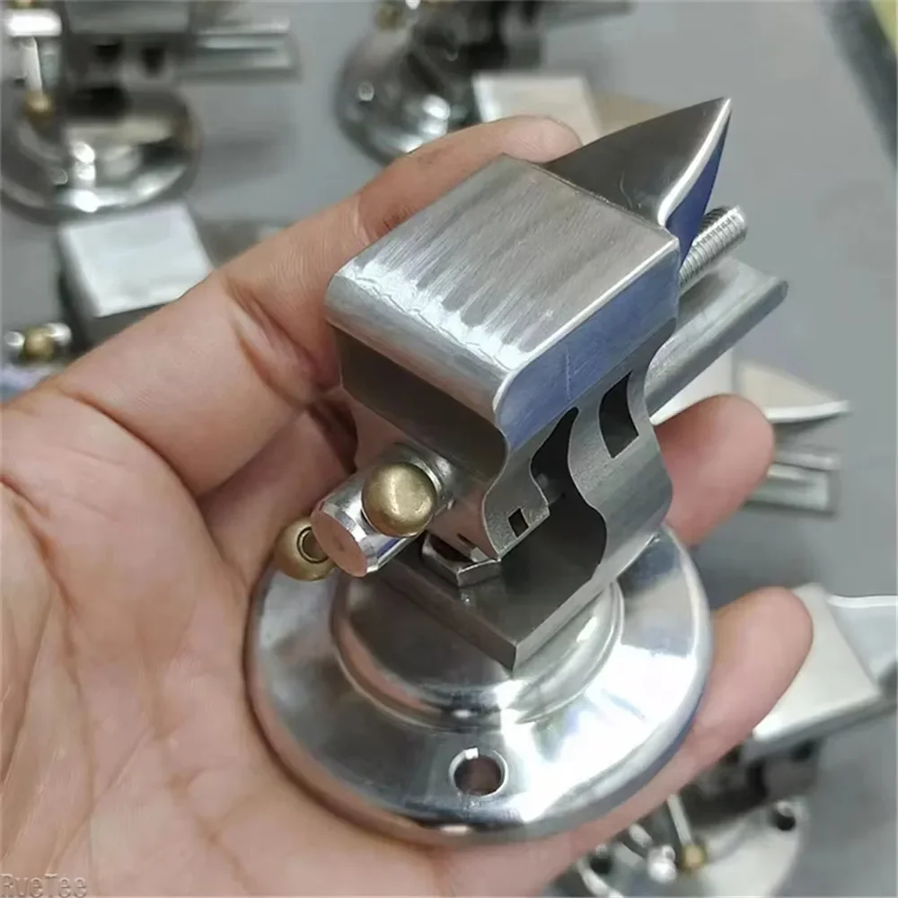 Morsetto da banco mini regolab - Bench Vise Swivel recensione e prezzo